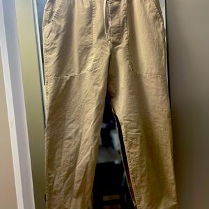LuluLemon Capri Pants